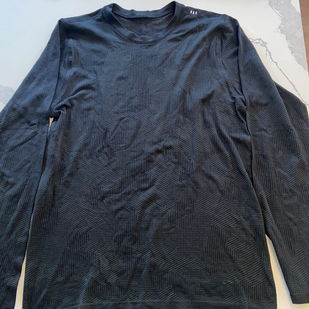 Like new! Only worn once! Size M